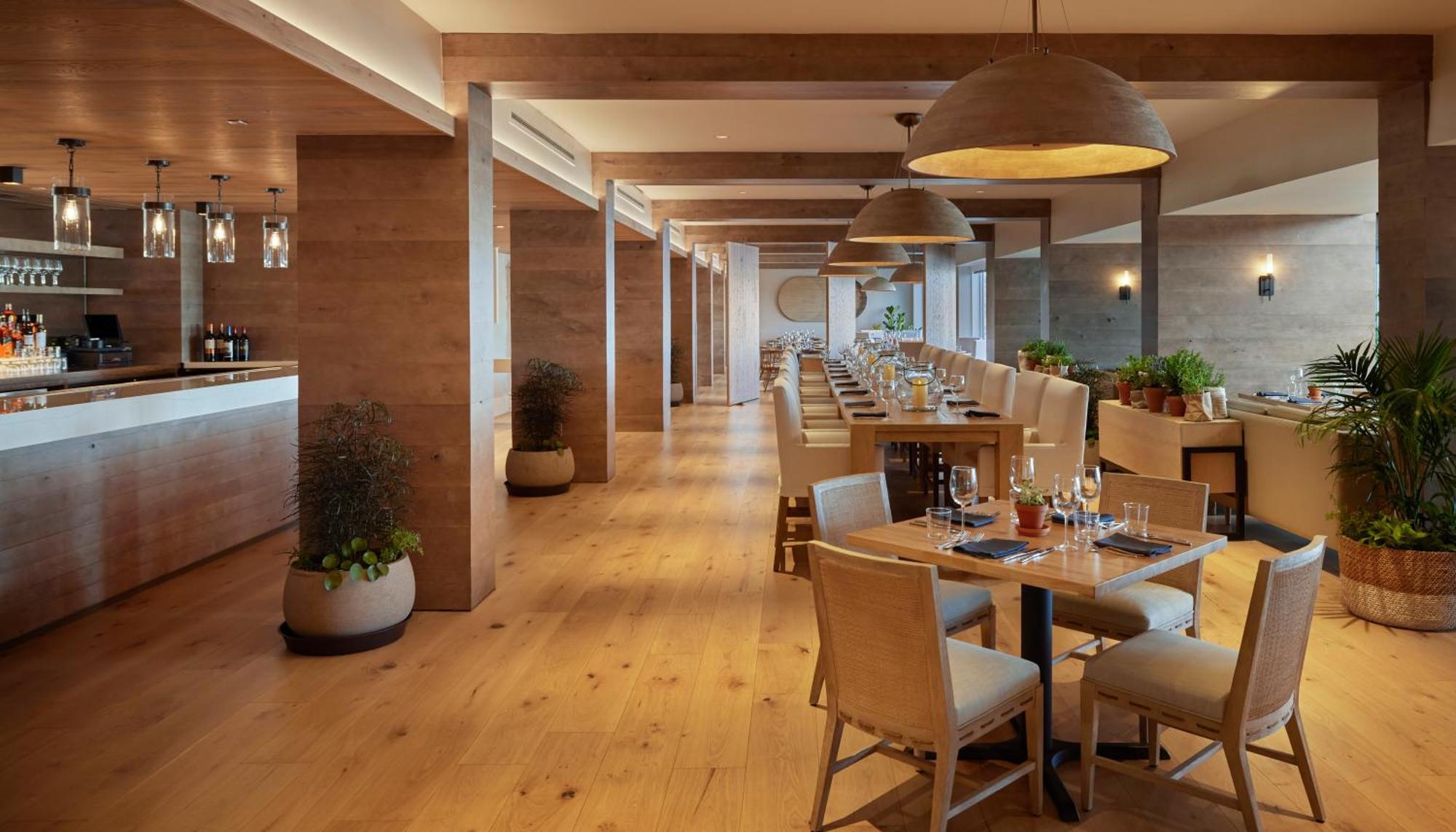 Newport Harbor Island Resort Bagian luar foto